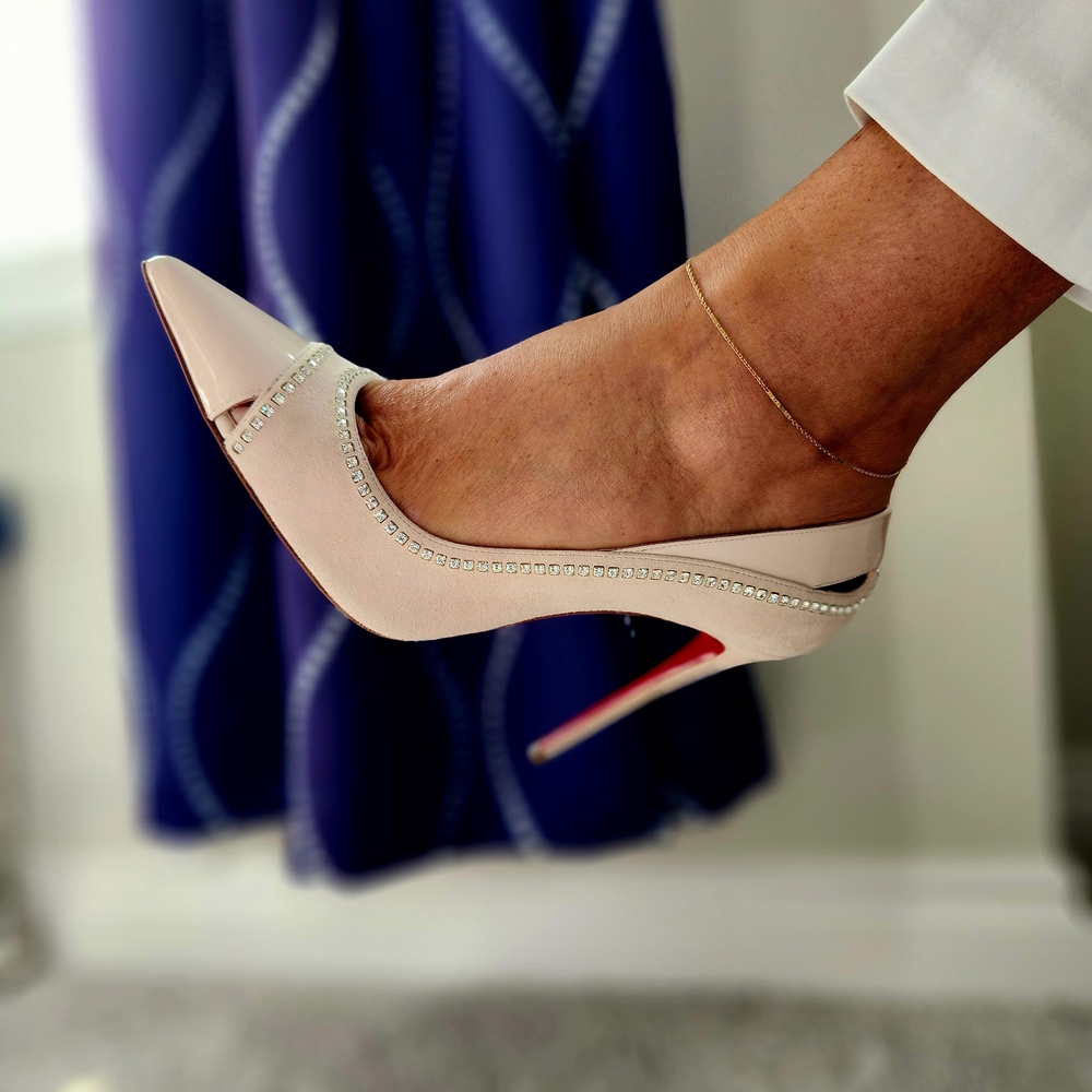 Brand New Christian Louboutin Beige Stiletto Heels with Sleek Design - Picture 3 of 5